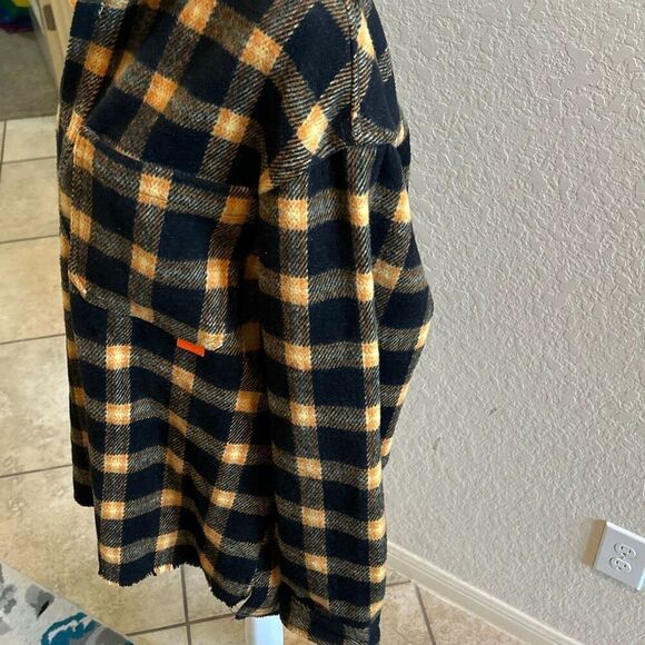 Urban Outfitters Men’s M Brushed Plaid Button-Down Overshirt Black Yellow Plaid - Picture 4 of 11